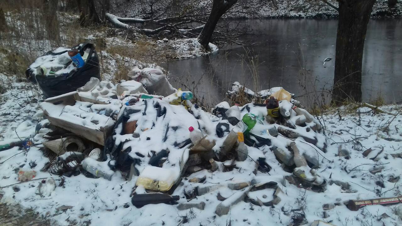 Село Альгешево превращают в одну большую свалку (ФОТОРЕПОРТАЖ) | 06.12.2017  | Чебоксары - БезФормата