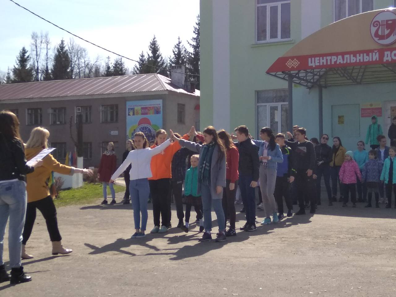 В поселке Кугеси (Чебоксарский район) проходит репетиция программы  культурных мероприятий ко Дню Победы | Тăван Ен