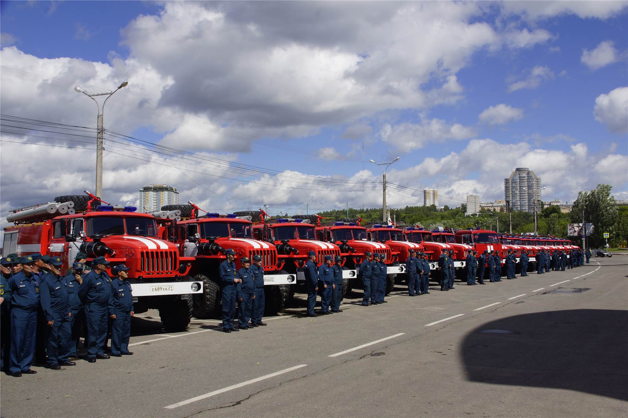 Противопожарная служба Чувашии получила новых 17 пожарных автомобилей |  Тăван Ен