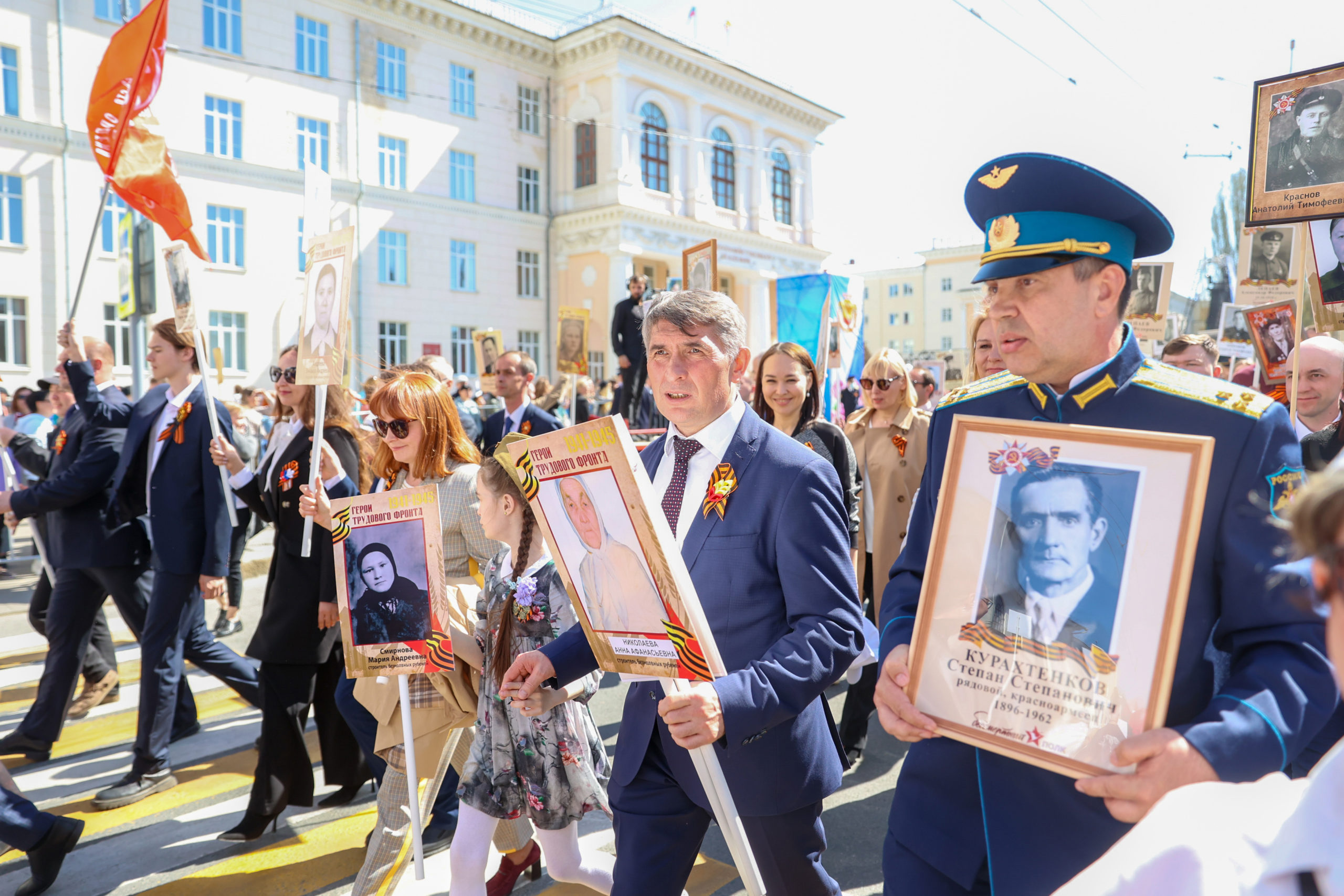 Фото бессмертного полка в хабаровске 2022