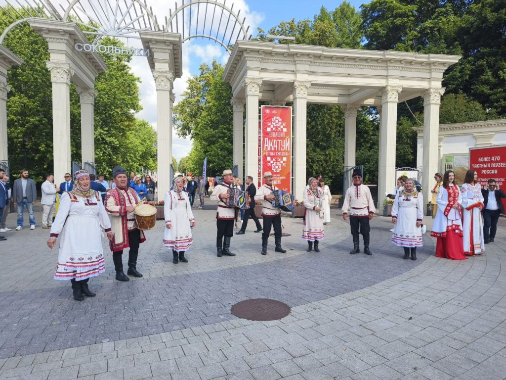 Фестиваль «Акатуй» в Москве зазвал всех почитателей чувашской культуры в  парк «Сокольники» | Тăван Ен