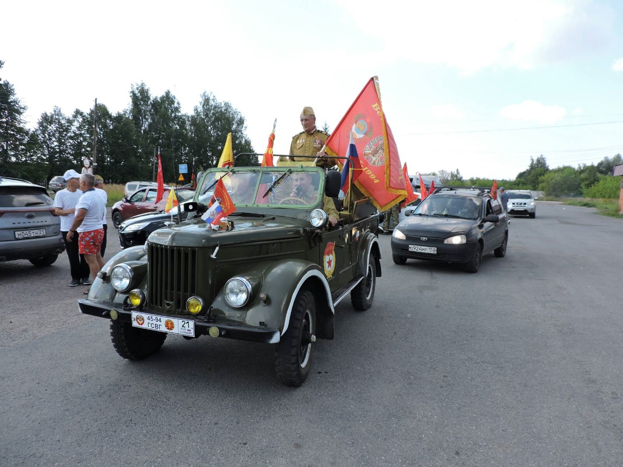 В Чувашии ветераны ГСВГ провели автопробег в поддержку участников СВО |  Тăван Ен