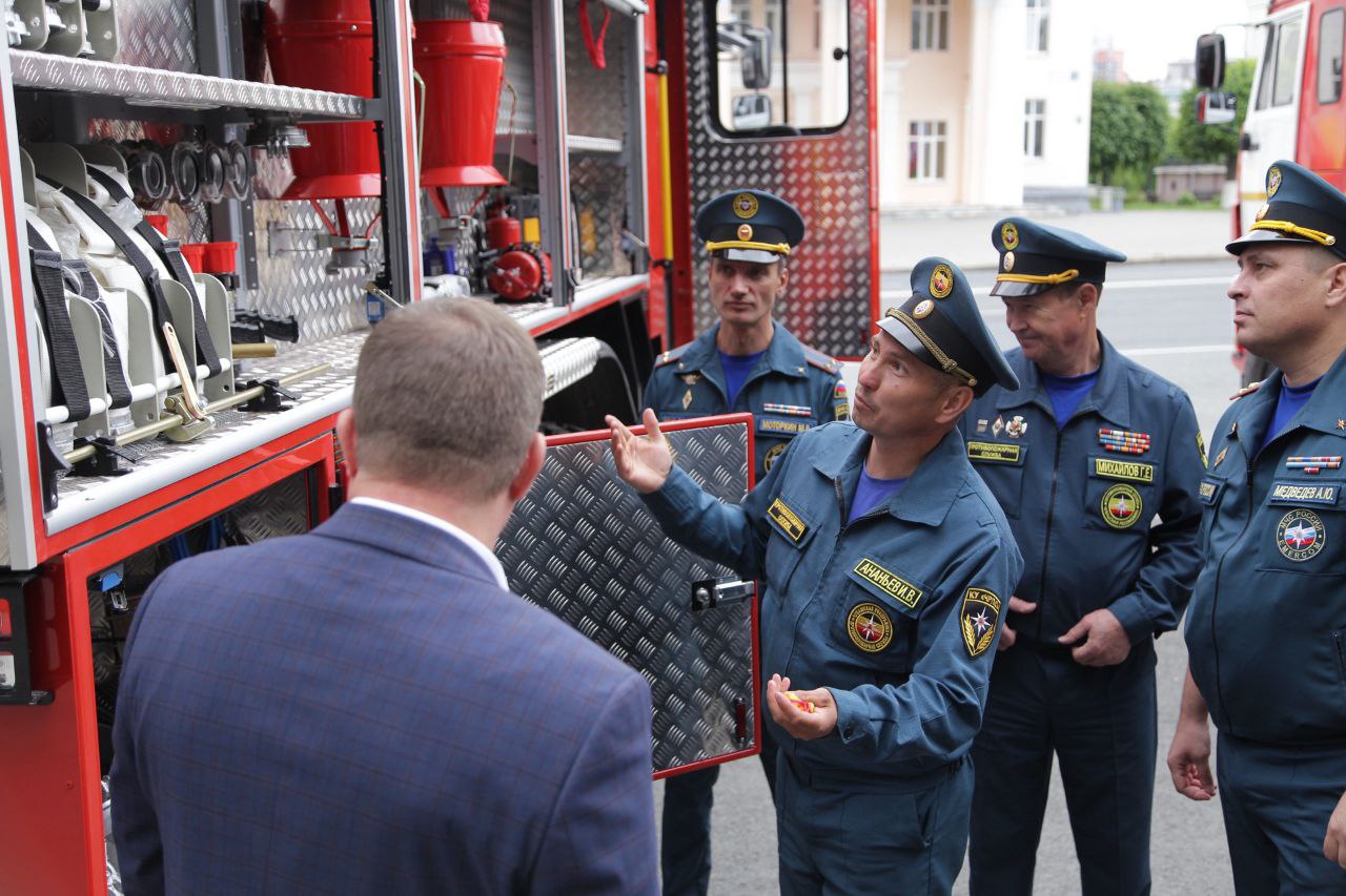 Автопарк пожарных частей пополнился новой техникой | Тăван Ен